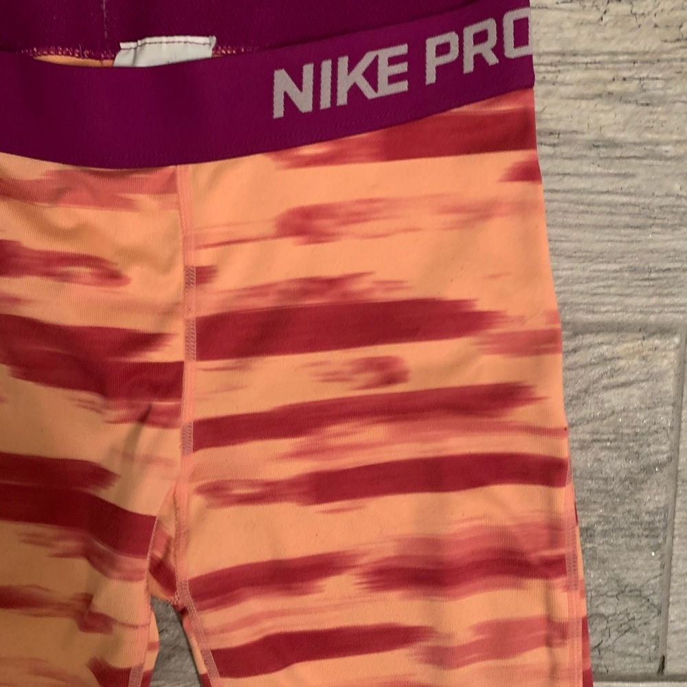 Girls Nike Pro Capri Leggings Orange & Pink Large - Picture 7 of 7